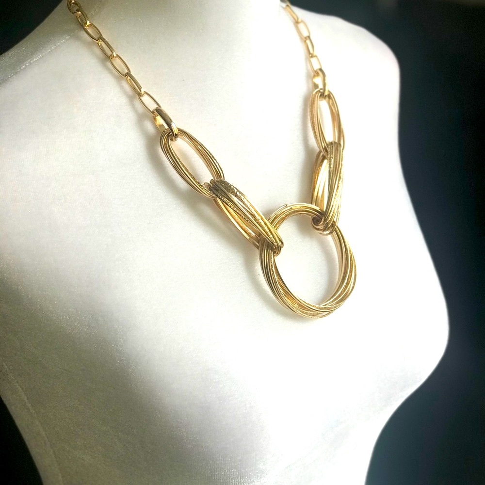 INC BRILLIANT GoldTone Chain Necklace with center circular design NEW WITH TAGS